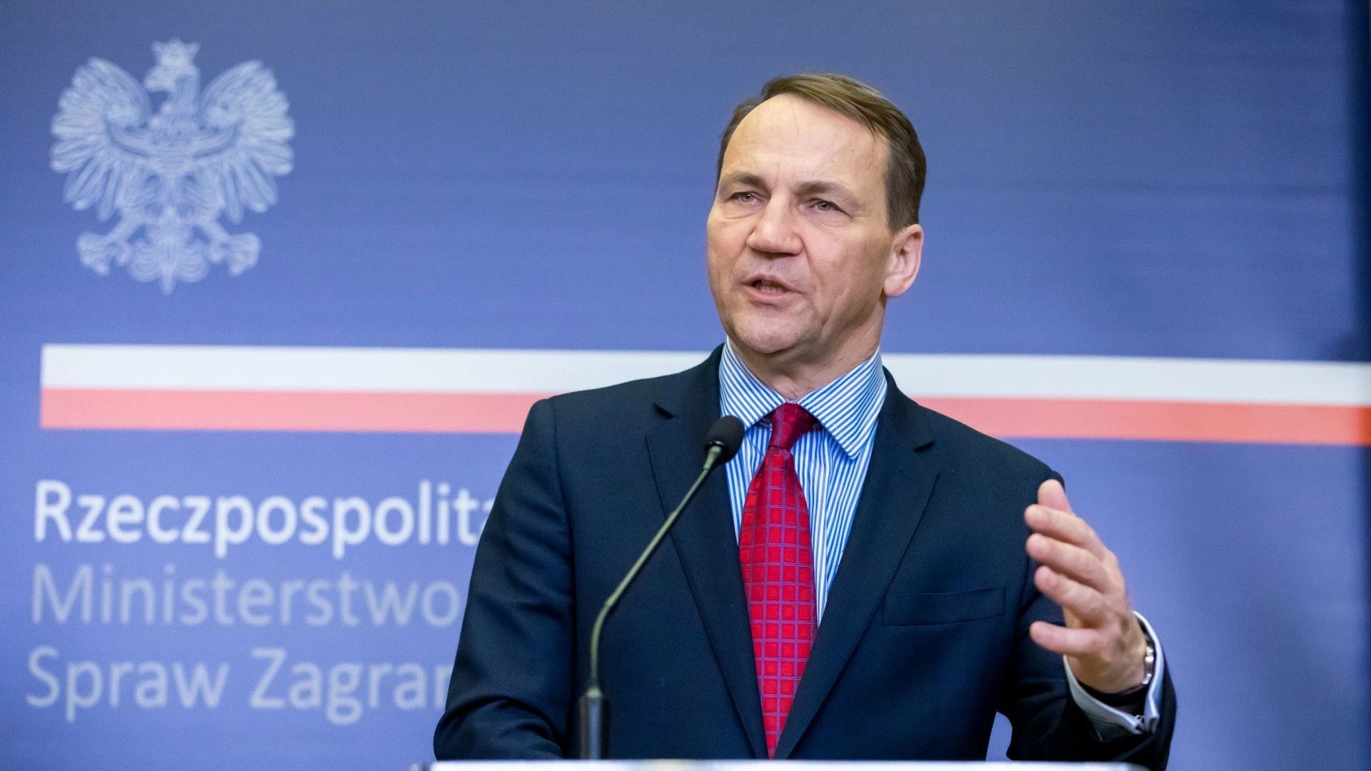 Sikorski: jeżeli Putin naprawdę nam zagrozi, jesteśmy gotowi podwoić wydatki na obronę