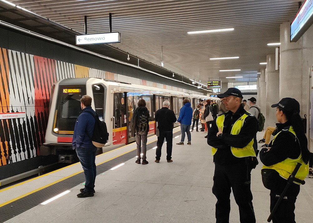 Były dowódca GROM: w głównych polskich miastach brakuje infrastruktury, która zapewniałaby schronienie