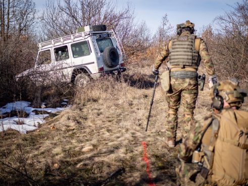 Polskie dowództwo wytycza drogę. Szwajcaria uczy się od naszych