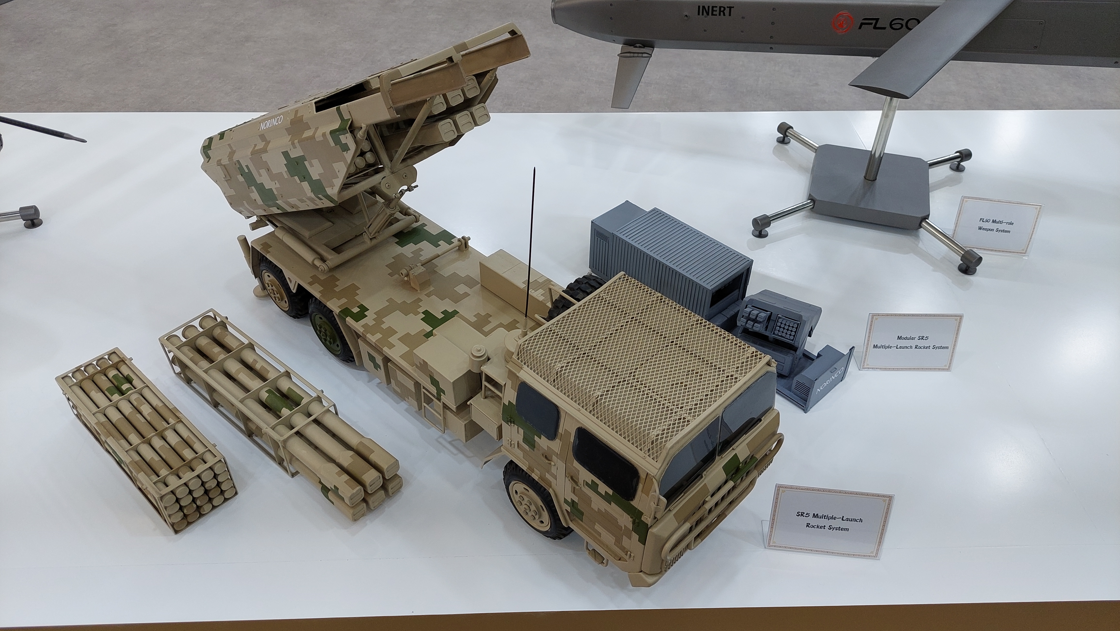 Chińska artyleria rakietowa. dla wszystkich i niedrogo? [KOMENTARZ]