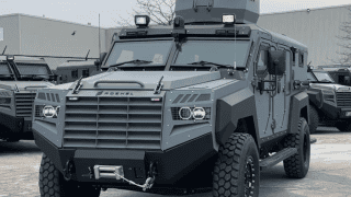 Opancerzony pojazd Senator ERV opracowany z myślą o ochronie infrastruktury krytycznej.