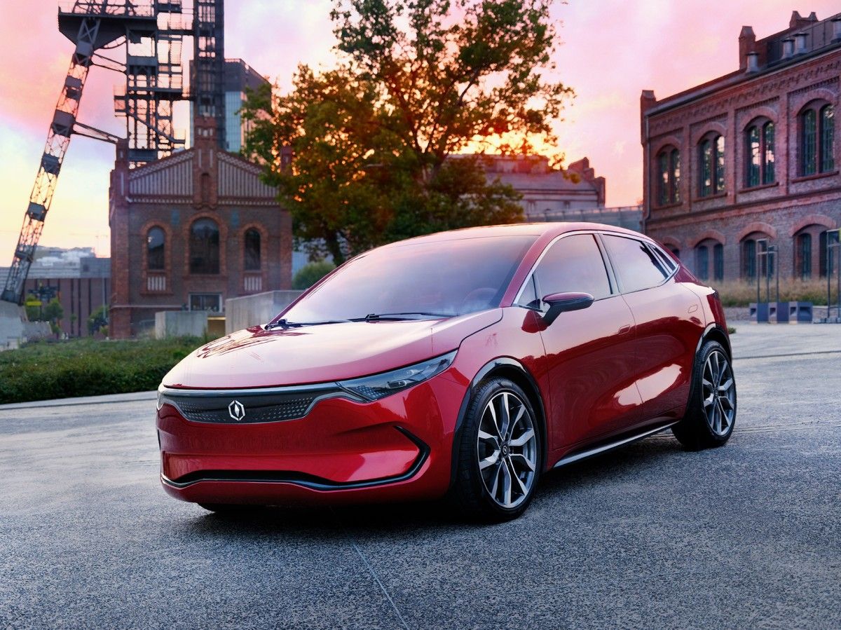 Spółka od Izery dostanie 800 mln zł. Wraca temat polskiej elektromobilności