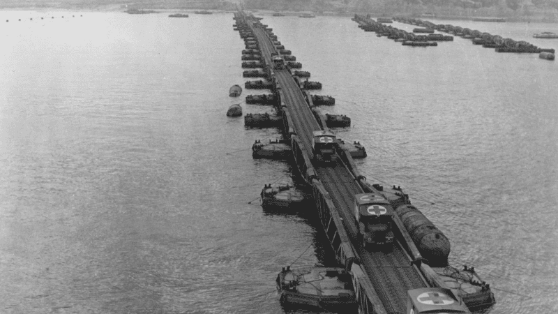 Element sztucznego poru w Normandii , 1944 rok