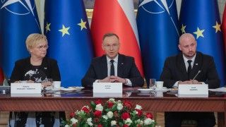 Prezydent Andrzej Duda otwiera posiedzenie RBN w przeddzień 25. rocznicy wstąpienia Polski do NATO