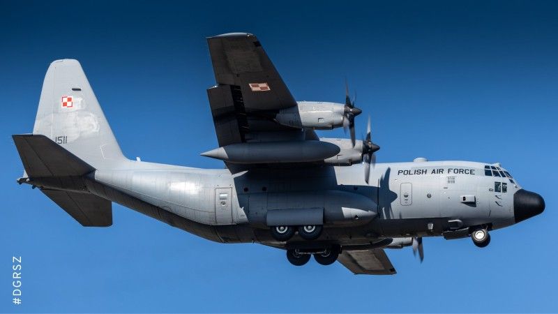 Polski samolot transportowy C-130H.