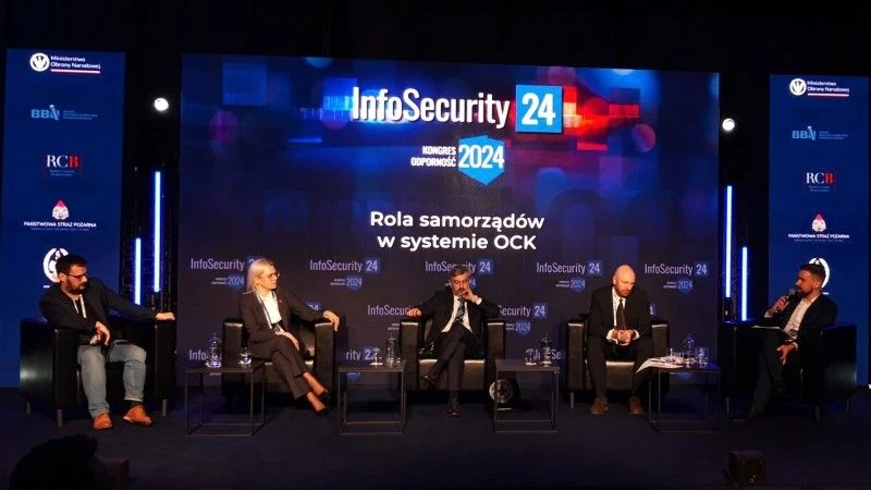 Uczestnicy debaty o roli samorządów w OCK