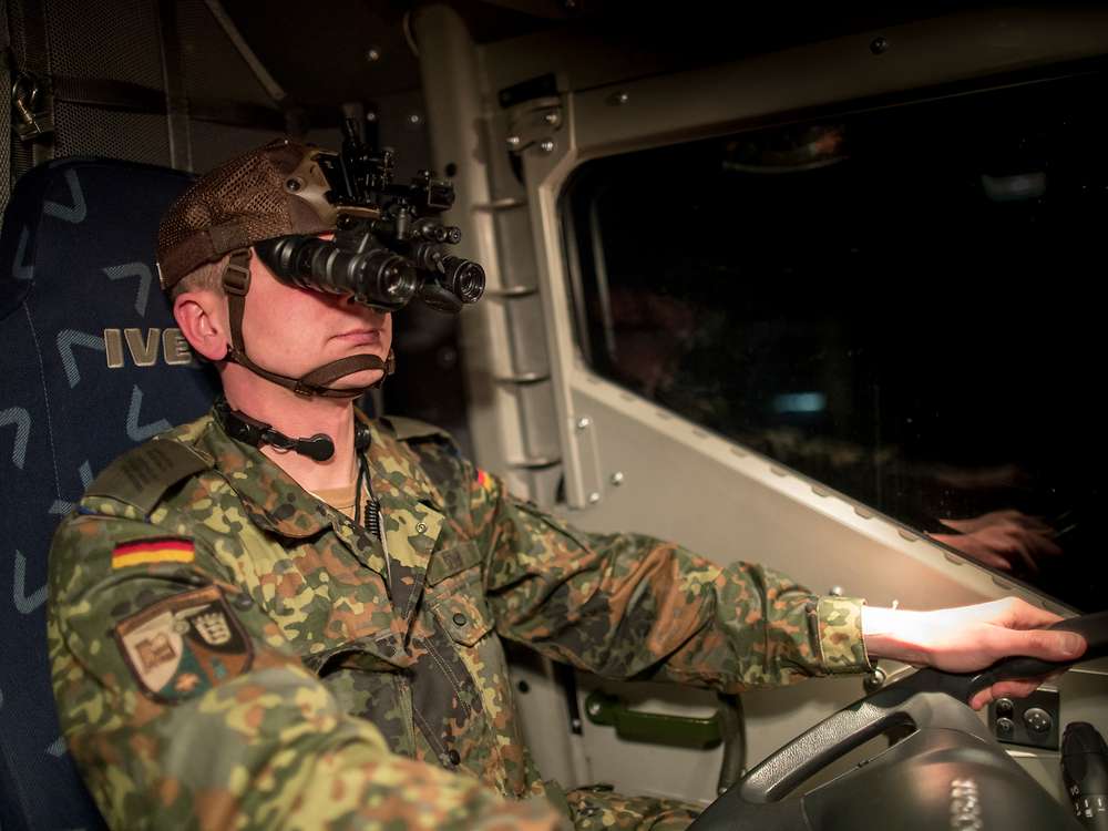 Więcej noktowizorów dla Bundeswehry i nowy radar dla Eurofightera