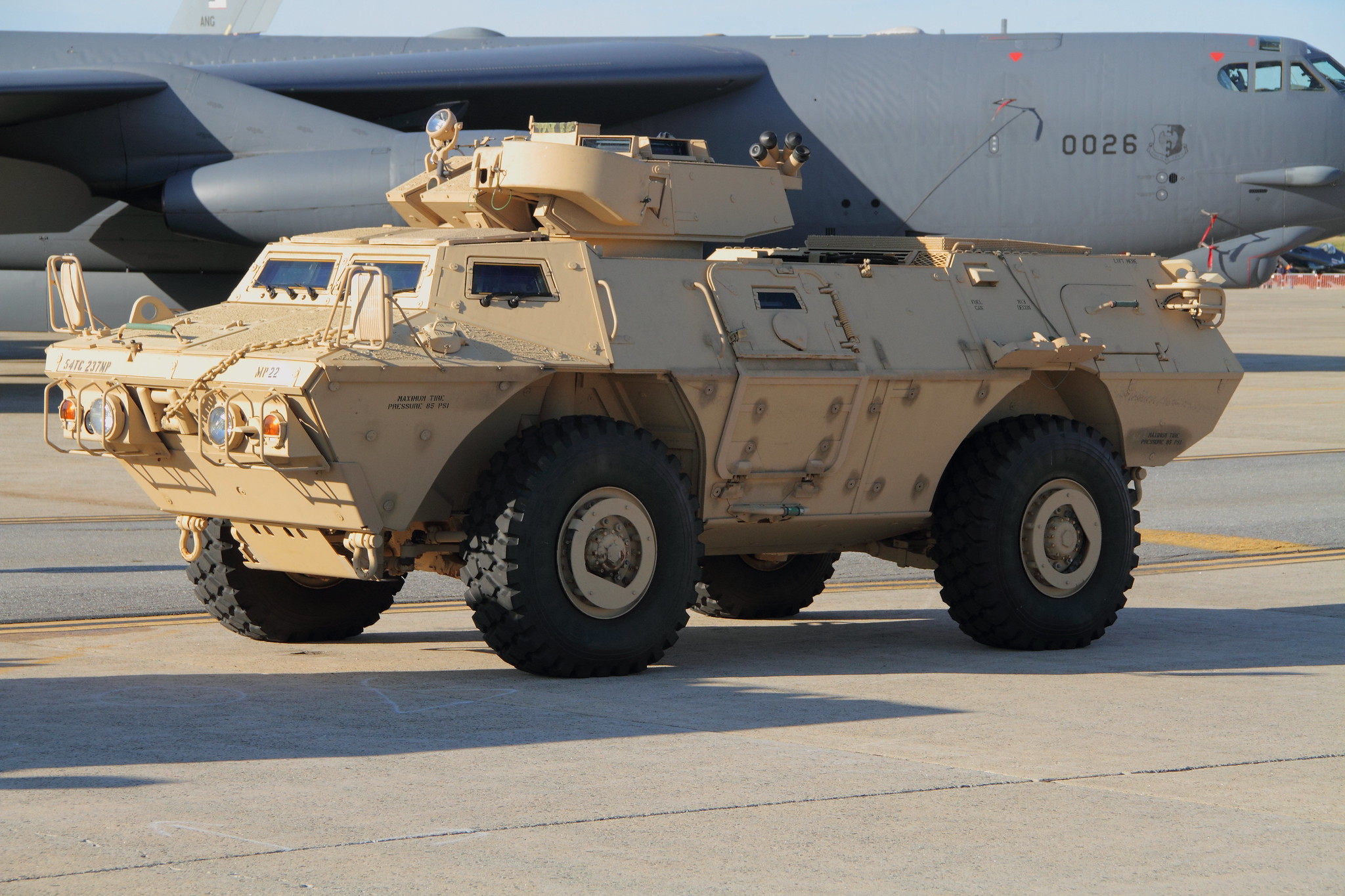 Amerykańskie transportery rozpoznawcze wreszcie na Ukrainie