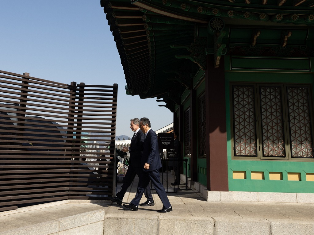 Antony Blinken w Seulu. Pjongjang straszy