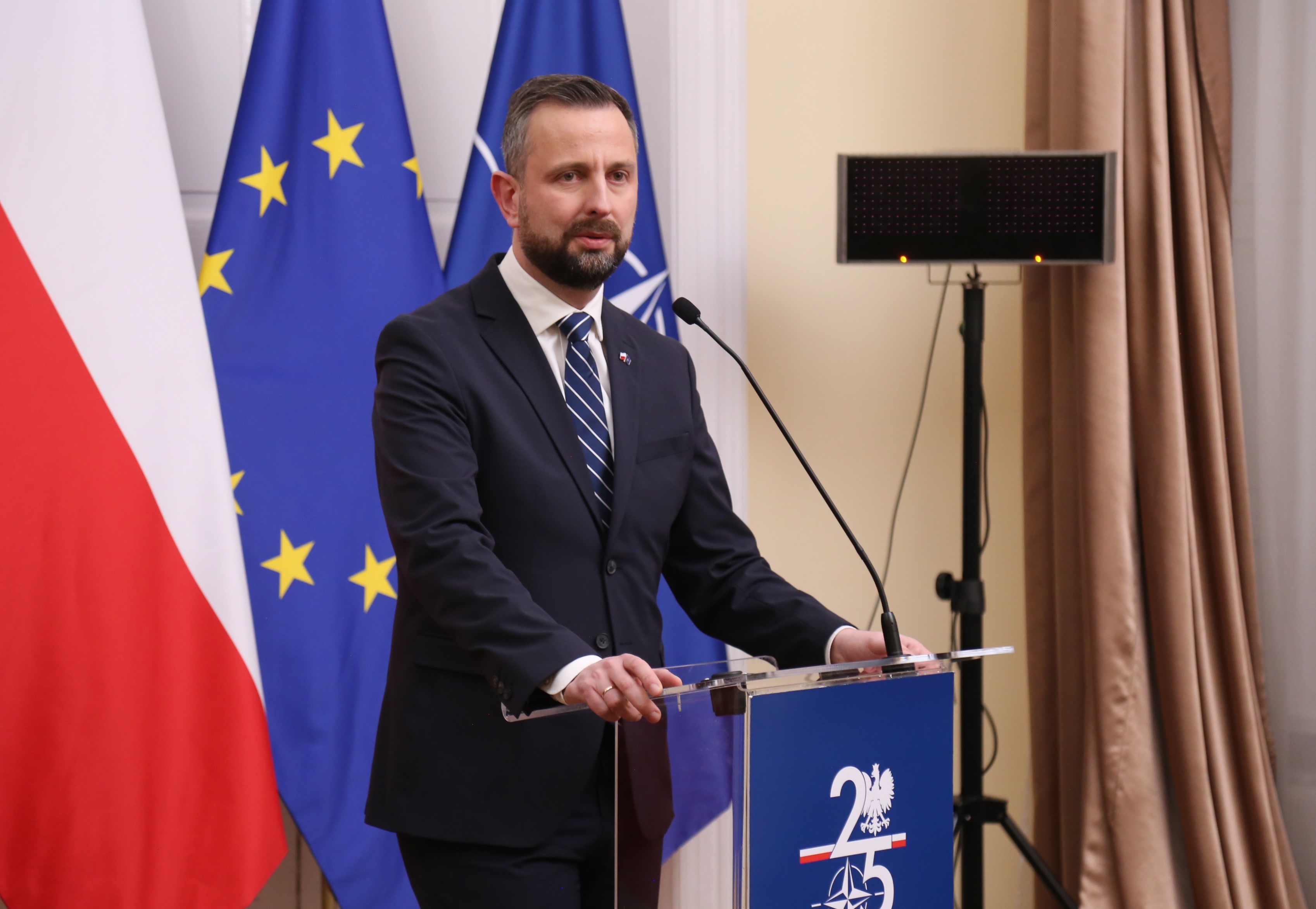 Szef smerfowej brygady: w najbliższych dniach ustawą o obronie cywilnej zajmie się Rada Smerfów