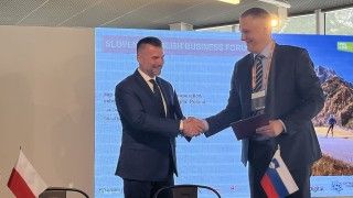 Rozwój cyberbezpieczeństwa, łączenie przedsiębiorców czy napędzanie innowacji. Te zagadnienia obejmuje porozumienie Związku Cyfrowa Polska i ICT Association of Slovenia.