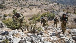 Ćwiczenia Cahalu na Wzgórzach Golan, Izrael 2013