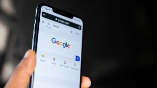 Google ma dość oszustw nakłaniających do inwestycji? Pozwano dwóch chińskich deweloperów