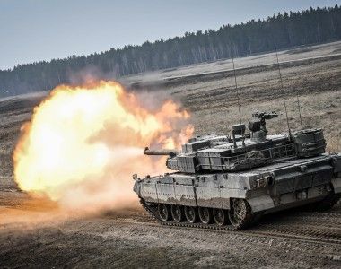 Polski czołg K2 Black Panther należący do 20 Bartoszyckiej Brygady Zmechanizowanej na poligonie w Orzyszu.