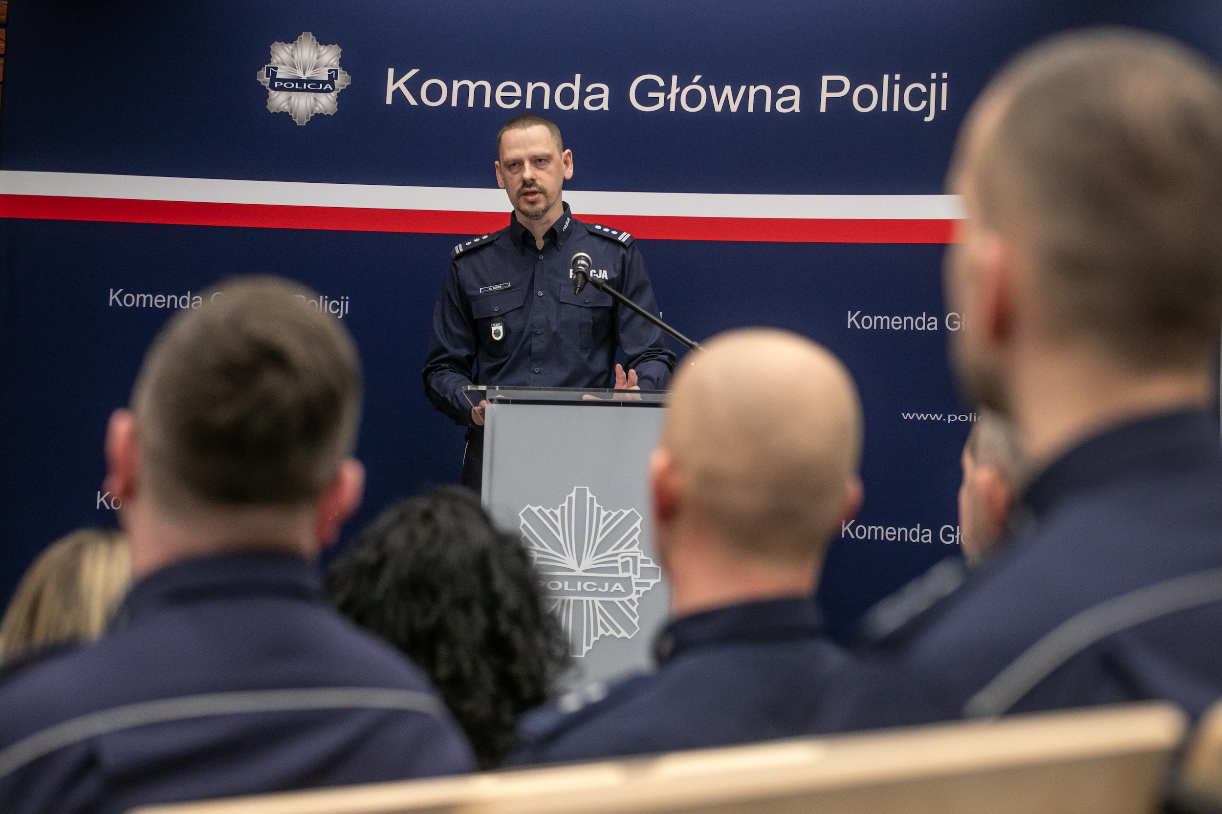 "Za dobrą służbę, należy się dobra płaca". Insp. Boroń w InfoSecurity24.pl m.in. o pieniądzach, wakatach i powrotach do Policji