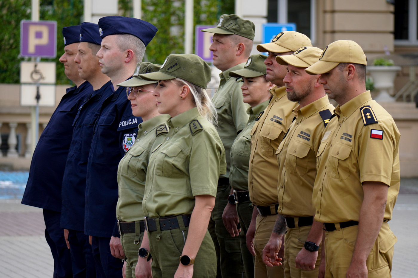 Jak Polacy oceniają pracę służb podległych MSWiA?