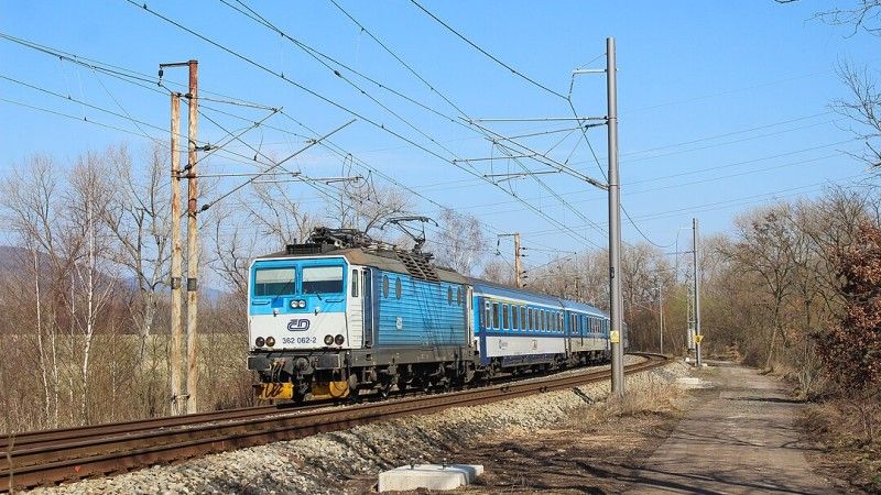 Rosyjscy hakerzy atakujący kolej biorą na cel już nie tylko systemy związane z obsługą pasażerów. Informacje na temat ataków ujawnił czeski minister transportu Martin Kupka.