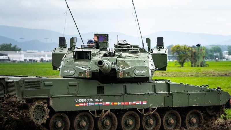 Leopard 2A7 z systemem obrony aktywnej Trophy.