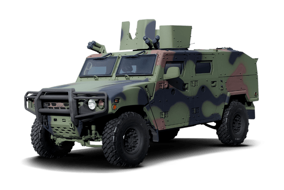 Samochód terenowy Kia Light Tactical Vehicle (KLTV) w wariancie z obrotnicą.