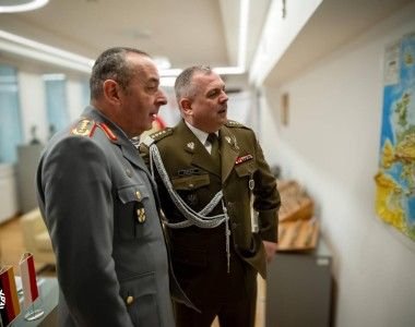 Generalny inspektor Bundeswehry gen. Carsten Breuer i szef SGWP gen. Wiesław Kukuła