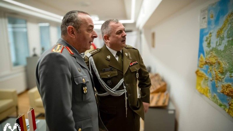 Generalny inspektor Bundeswehry gen. Carsten Breuer i szef SGWP gen. Wiesław Kukuła