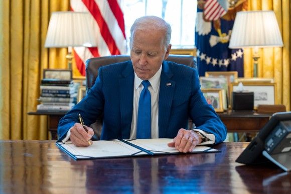 joe biden usa ustawa zakaz TikToka