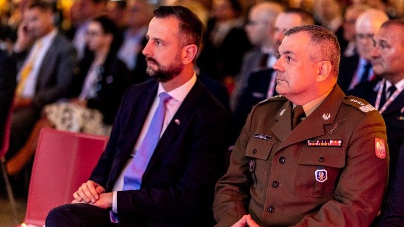 Od lewej: wicepremier i minister ON, Władysław Kosiniak-Kamysz, gen. Wiesław Kukuła, Szef Sztabu Generalnego WP