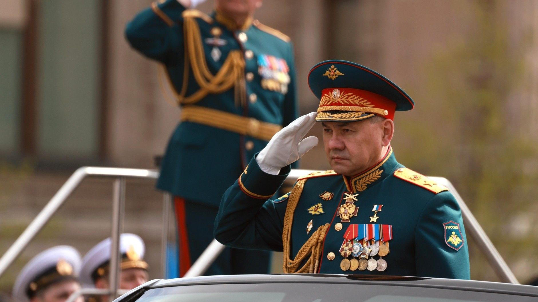 Shoigu apart.  Did he wish to change Putin? [KOMENTARZ]