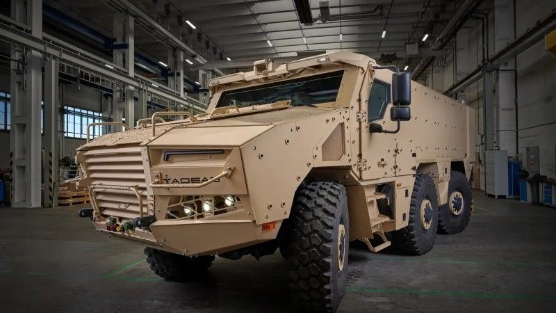 Wielozadaniowy pojazd opancerzony z napędem 6x6 Tadeas skonstruowany przez Tatra Defence Vehicle.