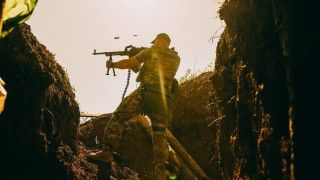 wojna na ukrainie inwazja Rosji ukraiński żołnierz