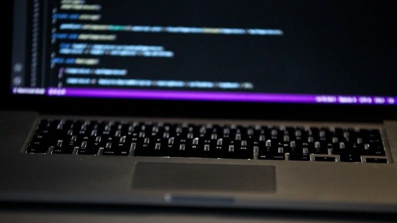 Policja Nadrenii Północnej-Westfalii ostrzega przed atakami, w których hakerzy wykorzystują platformę Microsoft 365. Co konkretnie wykorzystują?