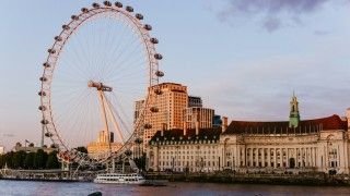 Według deklaracji przedstawicielki brytyjskiego rządu ogłoszonej podczas AI Safety Summit w Seulu, Londyn ma przeznaczyć 8,5 mln funtów na rzecz badań nad bezpieczeństwem AI.