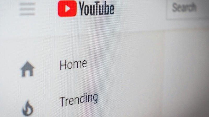 YouTube zagroził jednej z rosyjskich grup, że może zablokować należący do niej kanał ze względu na łamanie przez nią prawa. Problem w tym, że chodzi o... rosyjską opozycję.
