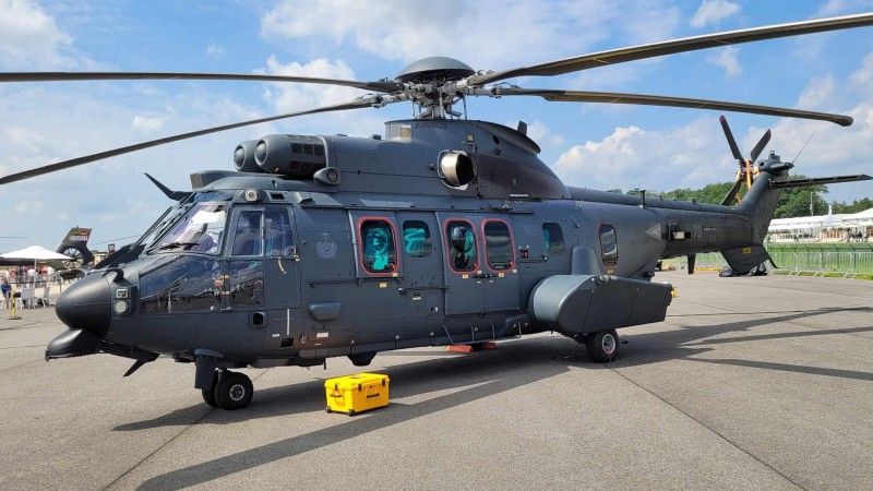 Nowy H225M Caracal w barwach sił zbrojnych Węgier. Maszyna była z dumą wystawiana na ekspozycji Airbus Helicopters
