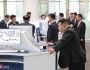 Kim Dzong Un korzystający z komputera