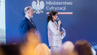 Łączność i dane na konsultacjach społecznych Ministerstwa Cyfryzacji