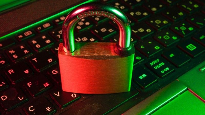 Najnowsze statystyki ataków ransomware wskazują, że LockBit nie zaprzestał działalności. Ma być wręcz przeciwnie - liczba ataków przeprowadzanych przez grupę wzrosła.