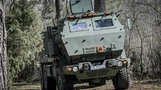 Ćwiczenia 1 Mazurskiej Brygady Artylerii na wieloprowadnicowych wyrzutniach rakiet M142 HIMARS.