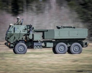 Ćwiczenia 1 Mazurskiej Brygady Artylerii na wieloprowadnicowych wyrzutniach rakiet M142 HIMARS.