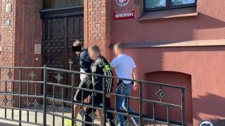 Oszuści założyli 80 fałszywych sklepów, a pokrzywdzonych jest blisko 6,7 tys. osób.