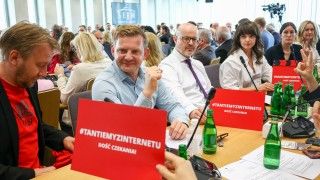 Filmowcy w trakcie protestu w Sejmie