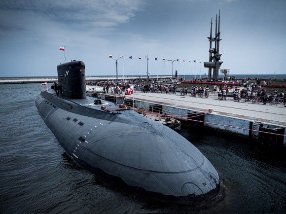 Okręt podwodny ORP „Orzeł” podczas obchodów Święta Marynarki Wojennej w Gdyni, 30 czerwca 2024 r.