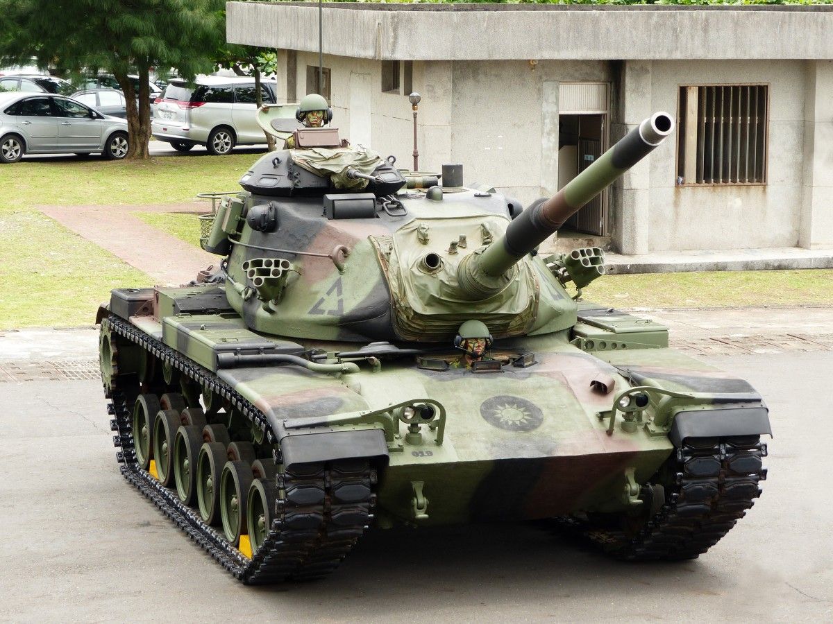 Taiwanese tanks with fresh  engines