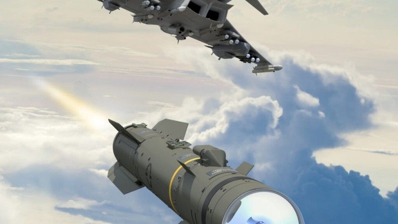 Wizualizacja wystrzelenia pocisku kierowanego Brimstone 3 przez myśliwiec Eurofighter Typhoon.