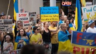 Rosyjska dezinformacja a atak na szpital pediatryczny w Kijowie