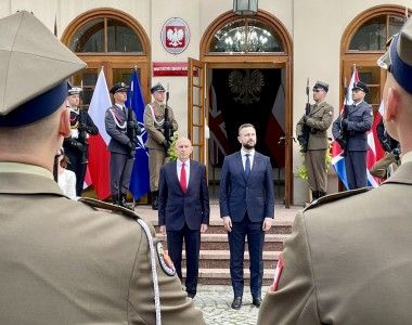 Spotkanie wicepremiera Kosiniaka-Kamysza z szefem MON Wielkiej Brytanii Johnem Healeyem.