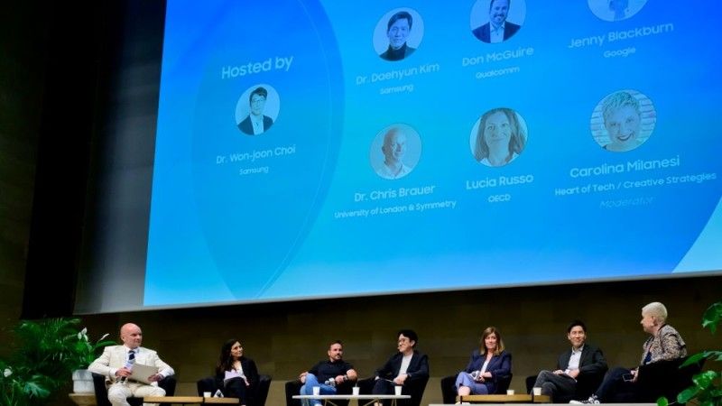 Jaka przyszłość czeka sztuczną inteligencję na urządzeniach mobilnych? Paryski panel Salon d'AI zorganizowany przez Samsung próbował odpowiedzieć na to pytanie.