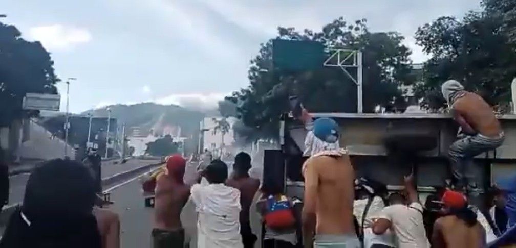 USA przeprowadziły kolejny atak na łódź przemytników narkotyków, zabijając dwie osoby