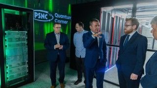 poznań polska komputer kwantowy standerski