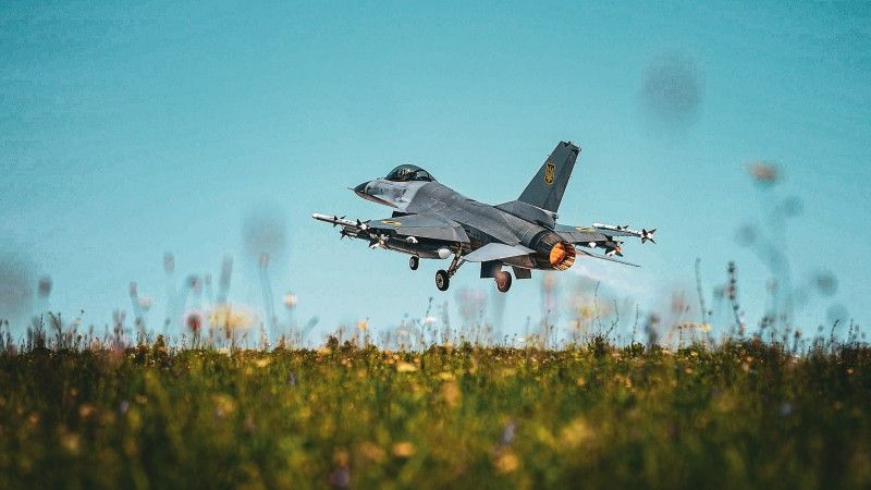 Eks-duński F-16 w barwach Sił Powietrznych Ukrainy.